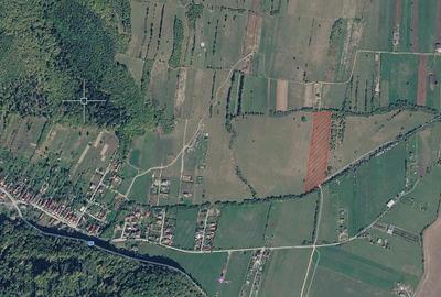 Teren de 10900 mp, în Vulcan - 1
