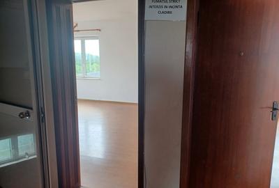 Inchiriez Hala industriala + spatiu birouri - 13