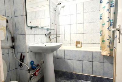 Apartament cu 2 camere semidecomandat în Craiovei - 1