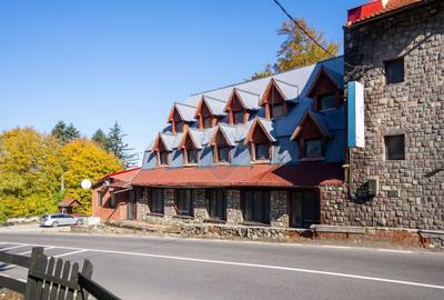 Hotel Paraul Rece de vanzare, 32 CAMERE| 3000mp TEREN | COMISION 0% | - 50