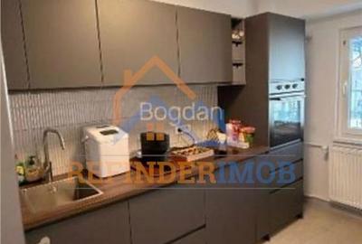 Apartament cu 3 camere semidecomandat, mobilat în Calea Călărașilor - 10