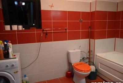 Apartament cu 2 camere decomandat în Tei - 3