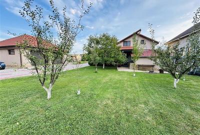 VILA MODERNA CU ETAJ, TEREN 1019 MP, DUBLU FRONT, ZONA LES - 18