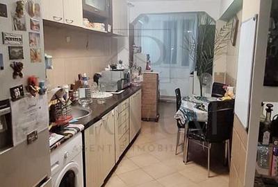 Apartament cu 3 camere decomandat, mobilat în Circumvalațiunii - 7