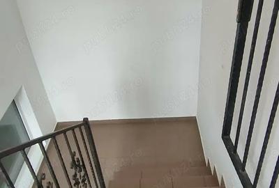 Casă cu 6 camere în Central - 13