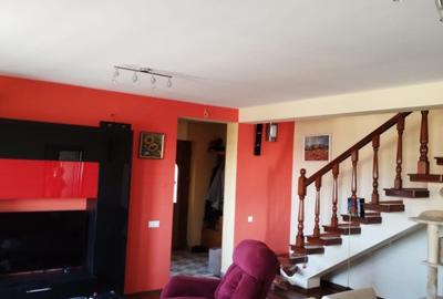 Casă cu 4 camere cu Teren 950 Mp în Central - 5
