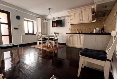 Proprietar-Apt 3 camere de exceptie in Centrul Istoric Str. Pielarilor - 9