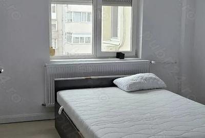 Apartament cu 4 camere semidecomandat, mobilat în Titan - 2