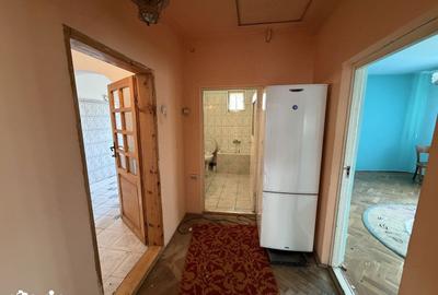 Casă cu 6 camere cu Teren 395 Mp în Central - 4