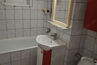Apartament cu 3 camere decomandat în Central - 4