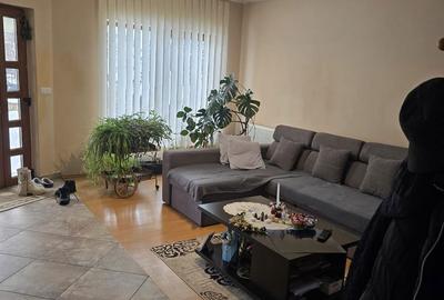 Casă cu 4 camere cu Teren 407 Mp în Păulești - 18