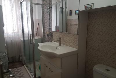 Apartament doua camere, decomandat, mobilat si utilat, sudic, liber, Piata Sud - 15