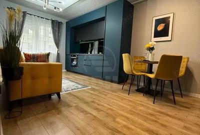 Apartament cu 3 camere semidecomandat în Central - 3