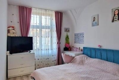 Apartament cu 3 camere decomandat, mobilat în Central - 4
