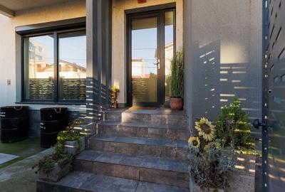 Casă cu Teren 235 Mp în Trocadero - 3