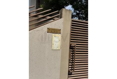 Casă individuală cu 10 camere cu Teren 402 Mp în Lacul Tei - 21