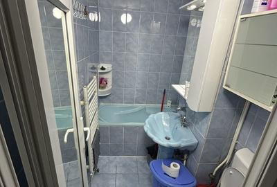 Apartament cu 3 camere decomandat în Exterior Vest - 1
