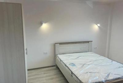 Apartament cu 3 camere decomandat în Șimnicu de Sus - 1