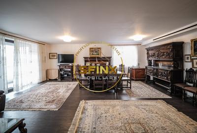 Apartament cu 4 camere semidecomandat, mobilat în Primăverii