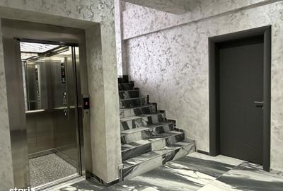 Spațiu comercial, de 2,200 mp, în Central - 8