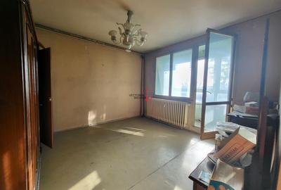 Apartament cu 4 camere decomandat în Titan - 6