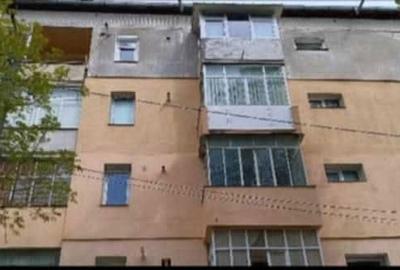 Apartament cu 3 camere semidecomandat în Central - 6