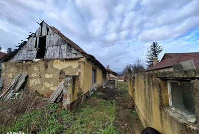 Casă cu 4 camere cu Teren 1347 Mp în Borș - 17