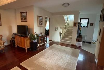 Casă individuală cu 6 camere cu Canalizare în Florești - 5