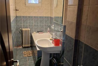 Apartament cu 2 camere semidecomandat în Micro III - 3