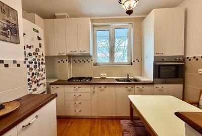 Apartament cu 3 camere semidecomandat, mobilat în Titan - 2