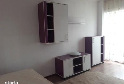 Garsonieră decomandată în Tei - 4