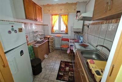 Apartament cu 3 camere decomandat in Podu Ros! - 3