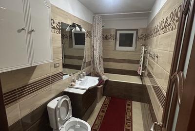 Apartament cu 3 camere decomandat în Exterior Vest - 1