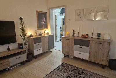 Apartament cu 3 camere semidecomandat în 1 Mai - 14