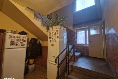 Casă cu 5 camere cu Teren 430 Mp în Central - 8