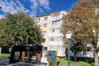 Cota de 3/16 din apartament 3 camere, Loc. Slobozia, Jud.... - 2