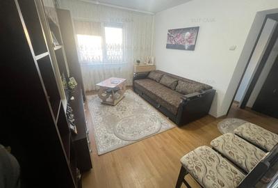 Apartament cu 2 camere, etaj 3/4, zona Podu Ros - 3