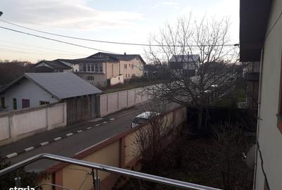 Casă cu 5 camere cu Teren 500 Mp în Domnești