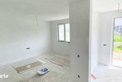Casă cu 3 camere cu Teren 210 Mp în Central