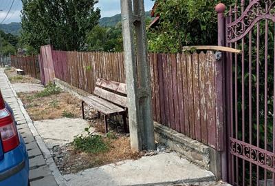 Casă cu 4 camere în Șovarna