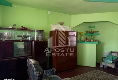 Casă cu 4 camere în Jupani - 12