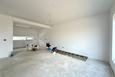 Duplex cu 4 camere cu Canalizare în Dumbrăvița - 2