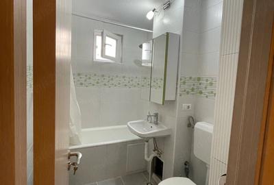 Apartament cu 2 camere decomandat în Precista