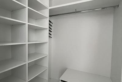 Apartament cu 4 camere în Tunari