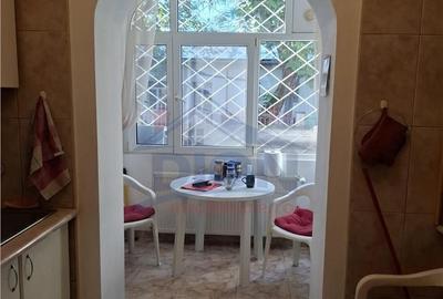Apartament cu 2 camere decomandat în Baba Novac