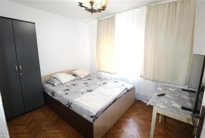 Apartament cu 2 camere semidecomandat în Lipovei