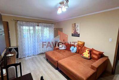 Apartament cu 3 camere decomandat, mobilat în Aradului