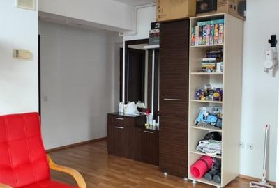 Apartament cu 2 camere semidecomandat în Florești