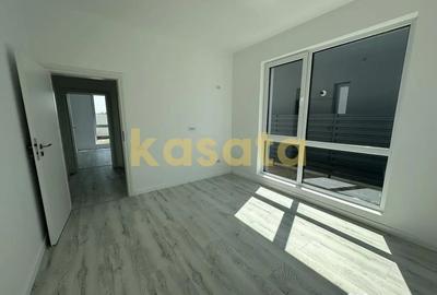 Casă cu 4 camere cu Teren 400 Mp în Domnești