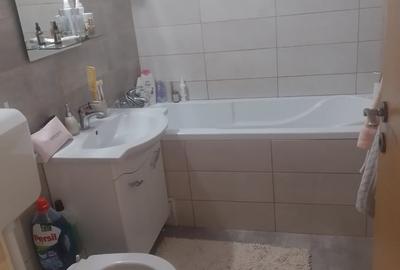 Apartament cu 3 camere decomandat în 1 Mai - 3